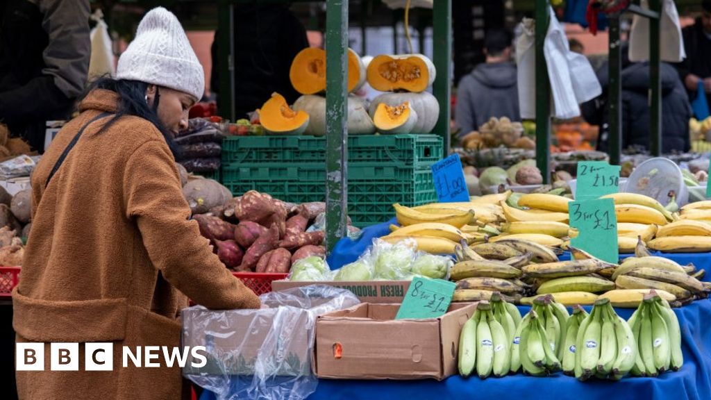 UK inflation rate remains at 6.7% in September